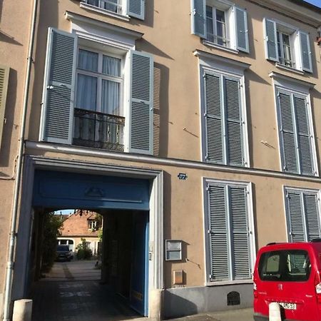 77 Rue De France Fontainebleau Exterior photo